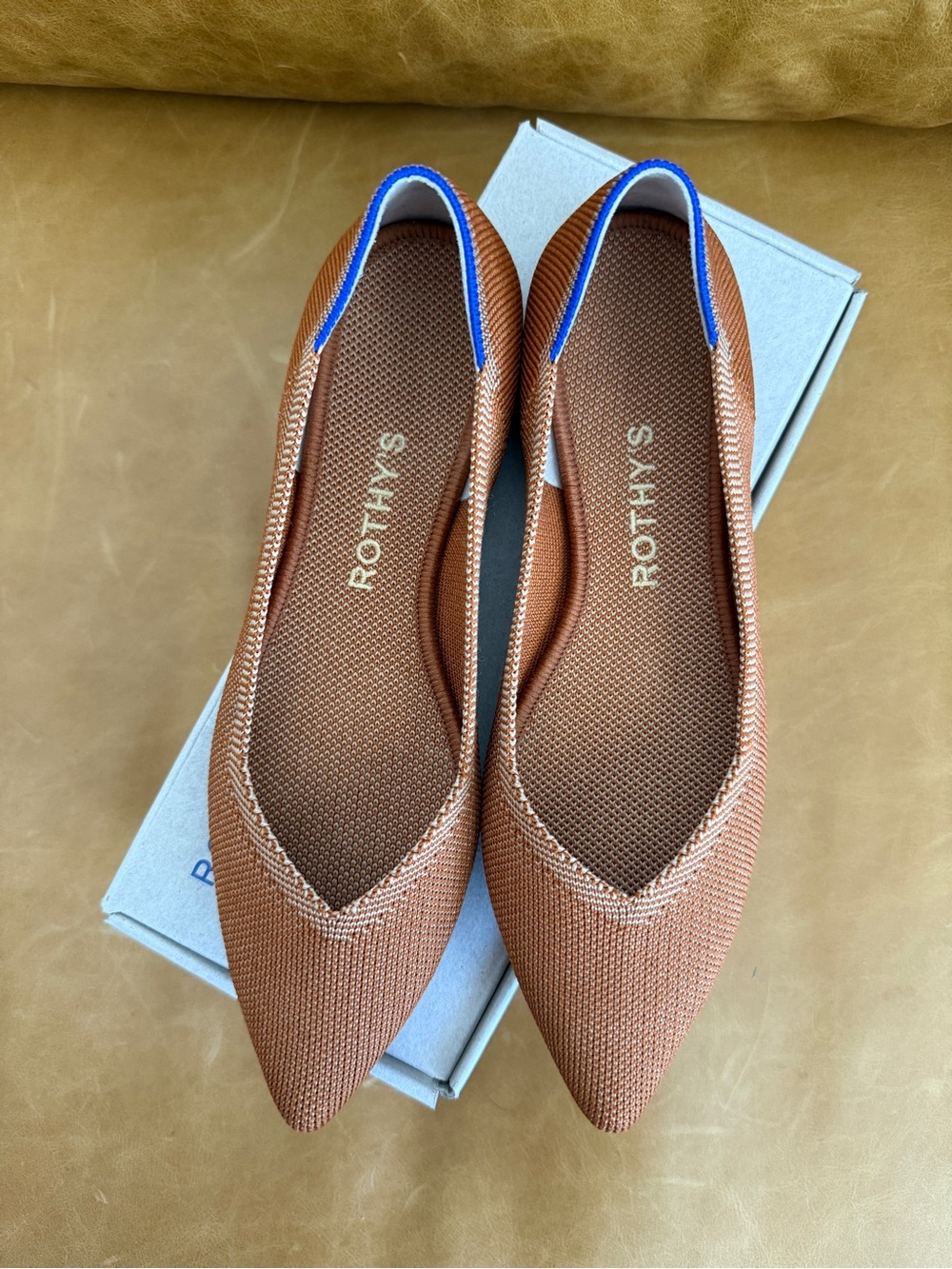 Rothy’s The Point shoe in “Fawn” sz 7